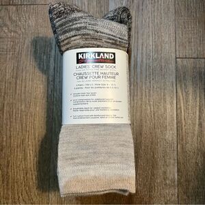 KIRKLAND SIGNATURE Ladies' Extra-Fine Merino Wool Blend Crew Socks 4 Pairs NWT